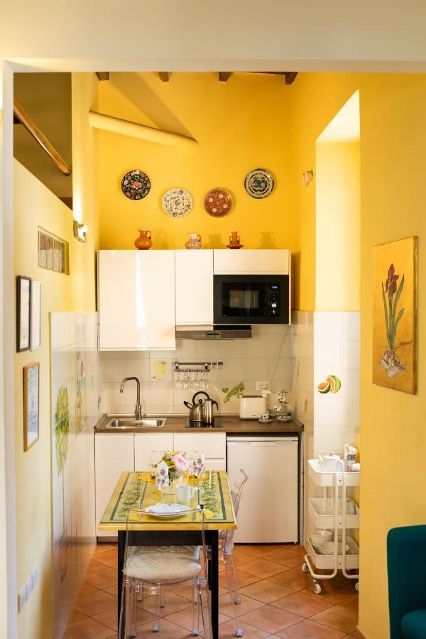 Monti Romantic Sunshine Maisonette Exteriér fotografie